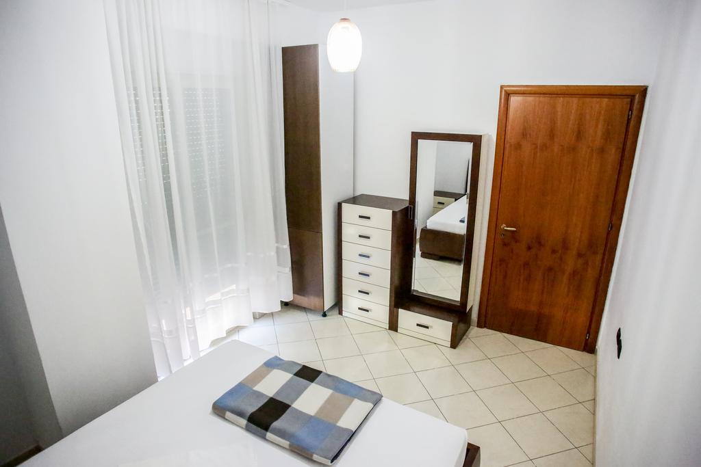 Adriatic Apartments Albania Драч Екстериор снимка